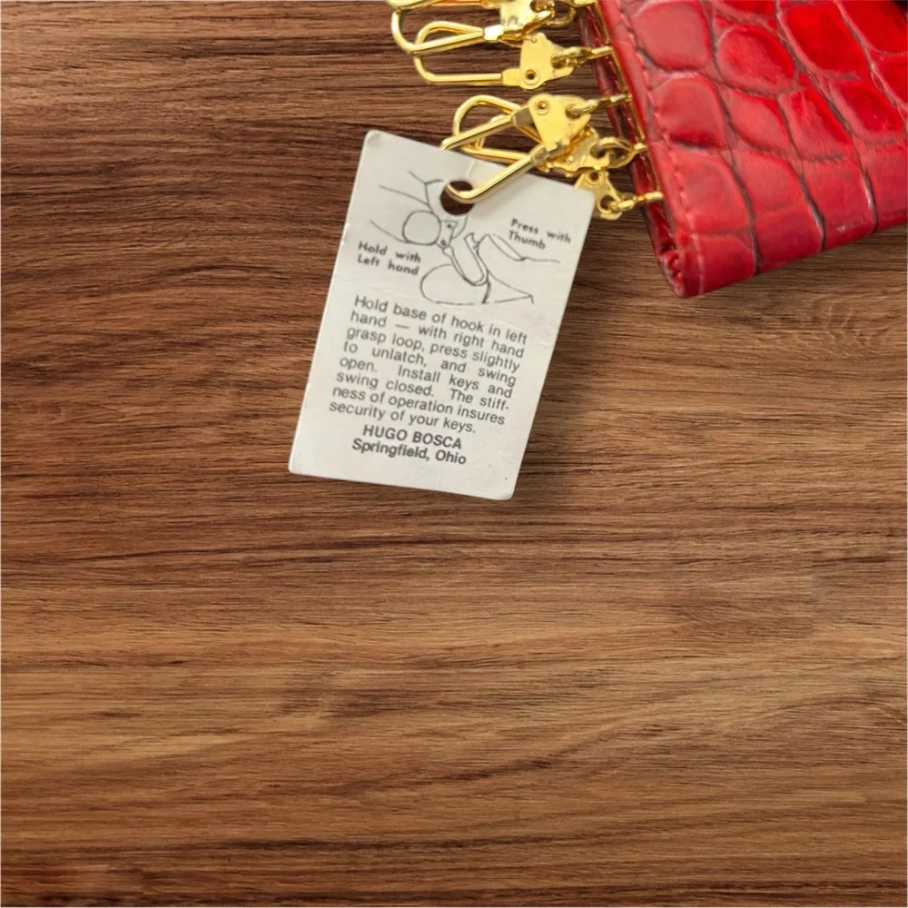 Bosca Elegant Red Crocodile Pattern Key Holder - Picture 4 of 4